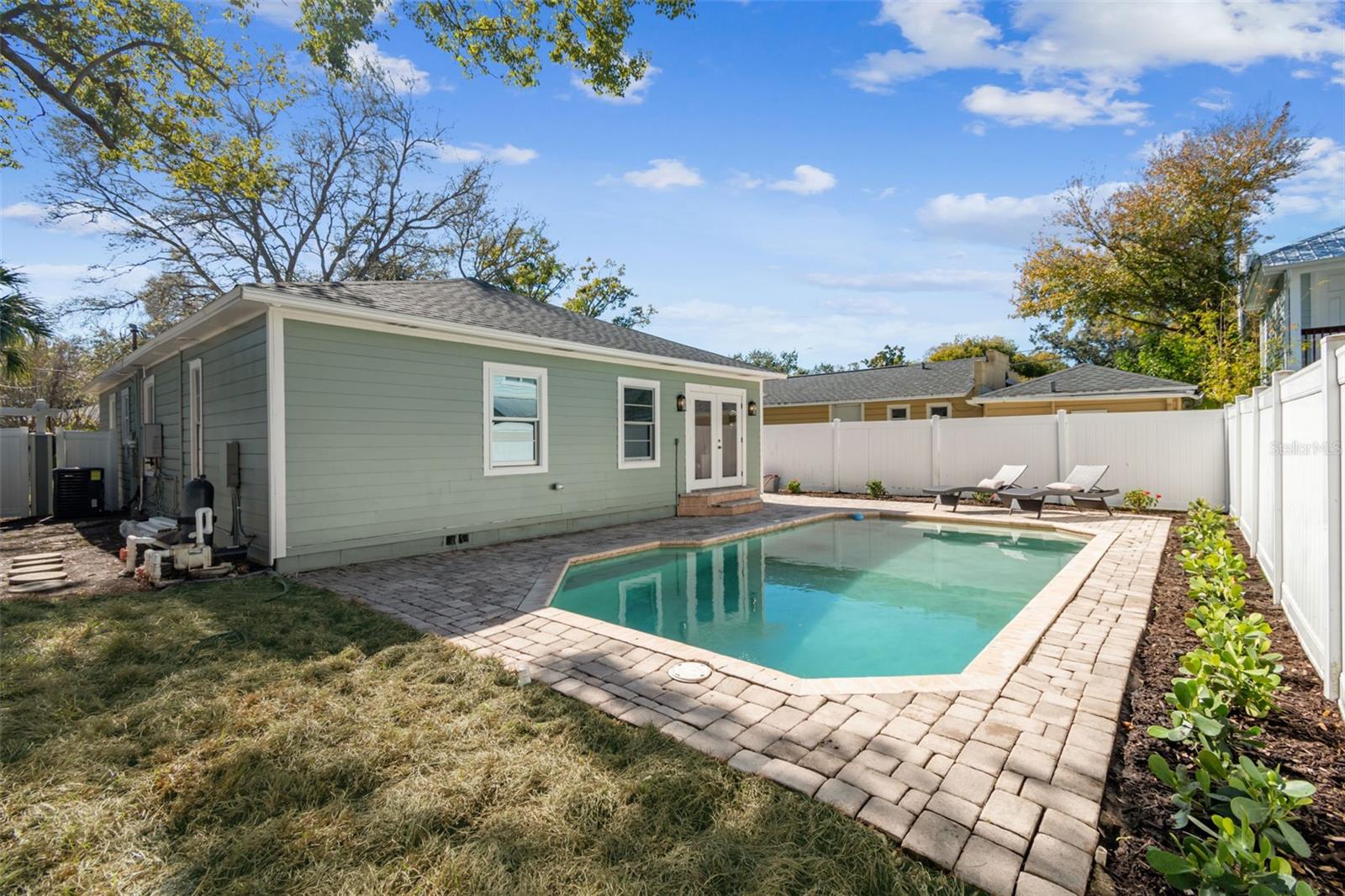 Image 49 of 56 For 3511 Barcelona Street