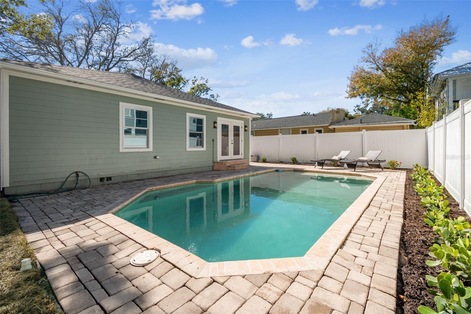 Image 50 of 56 For 3511 Barcelona Street