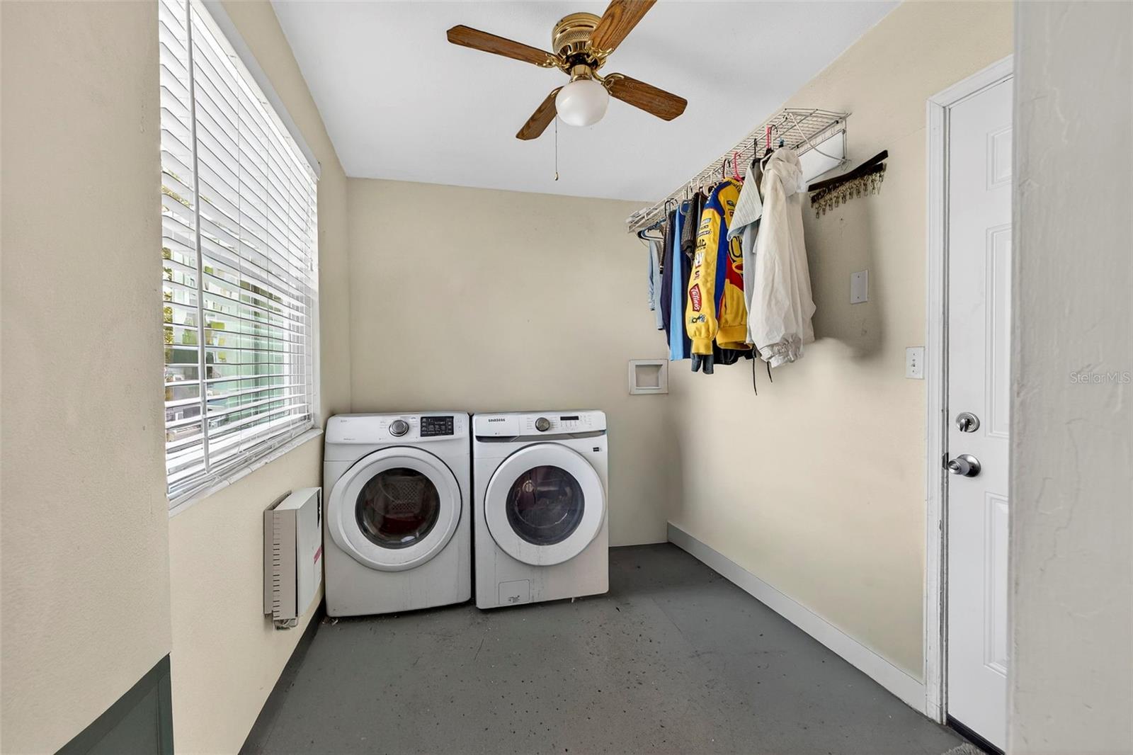 Image 10 of 24 For 1142 62nd Avenue N