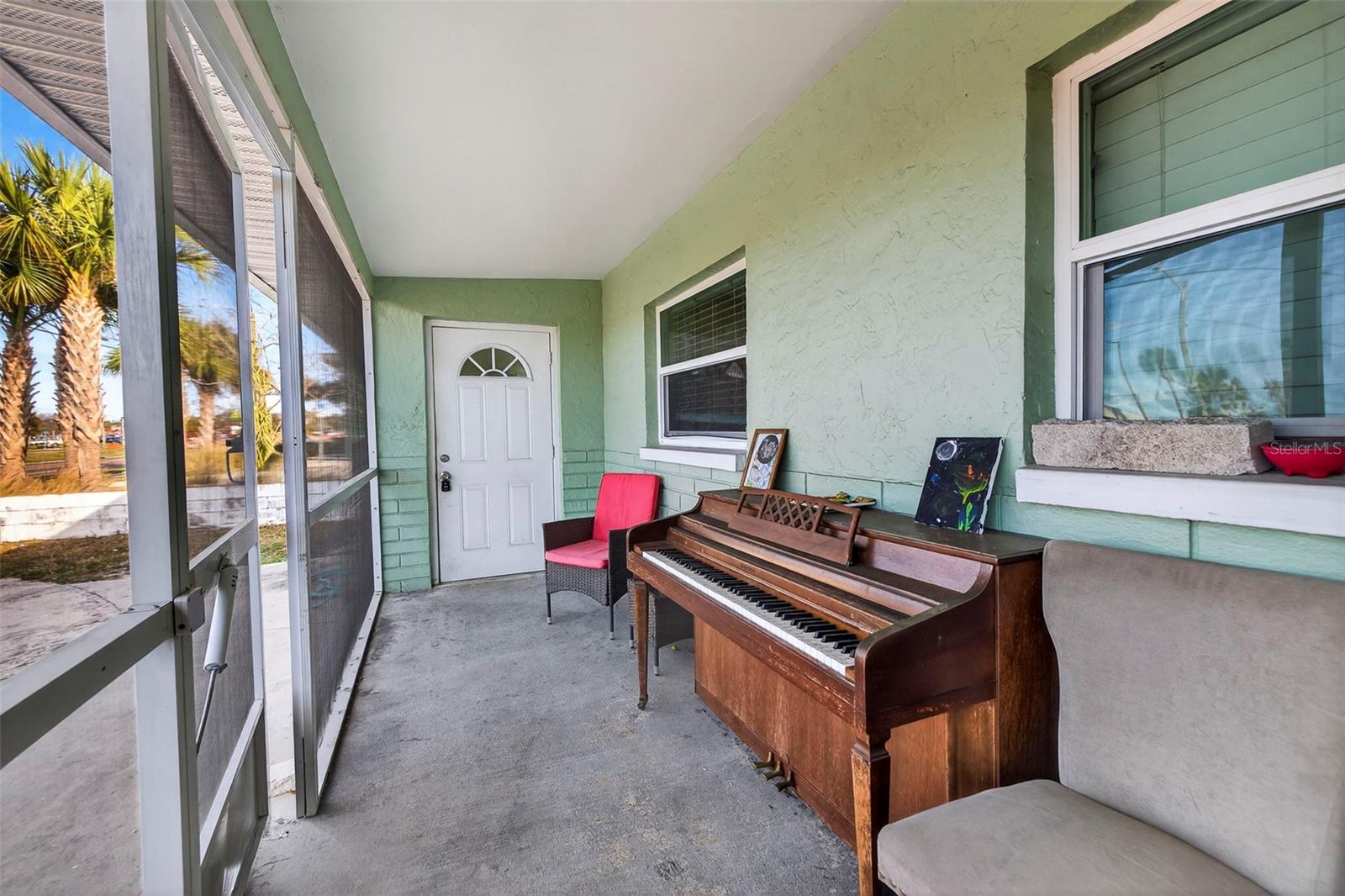 Image 2 of 24 For 1142 62nd Avenue N