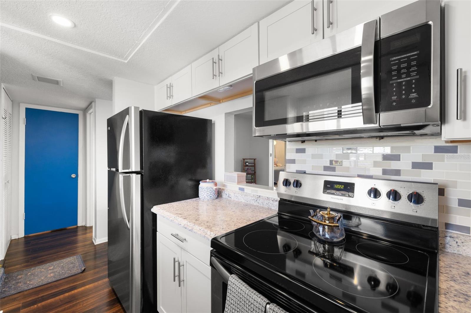 Image 3 of 26 For 402 Tarpon Point