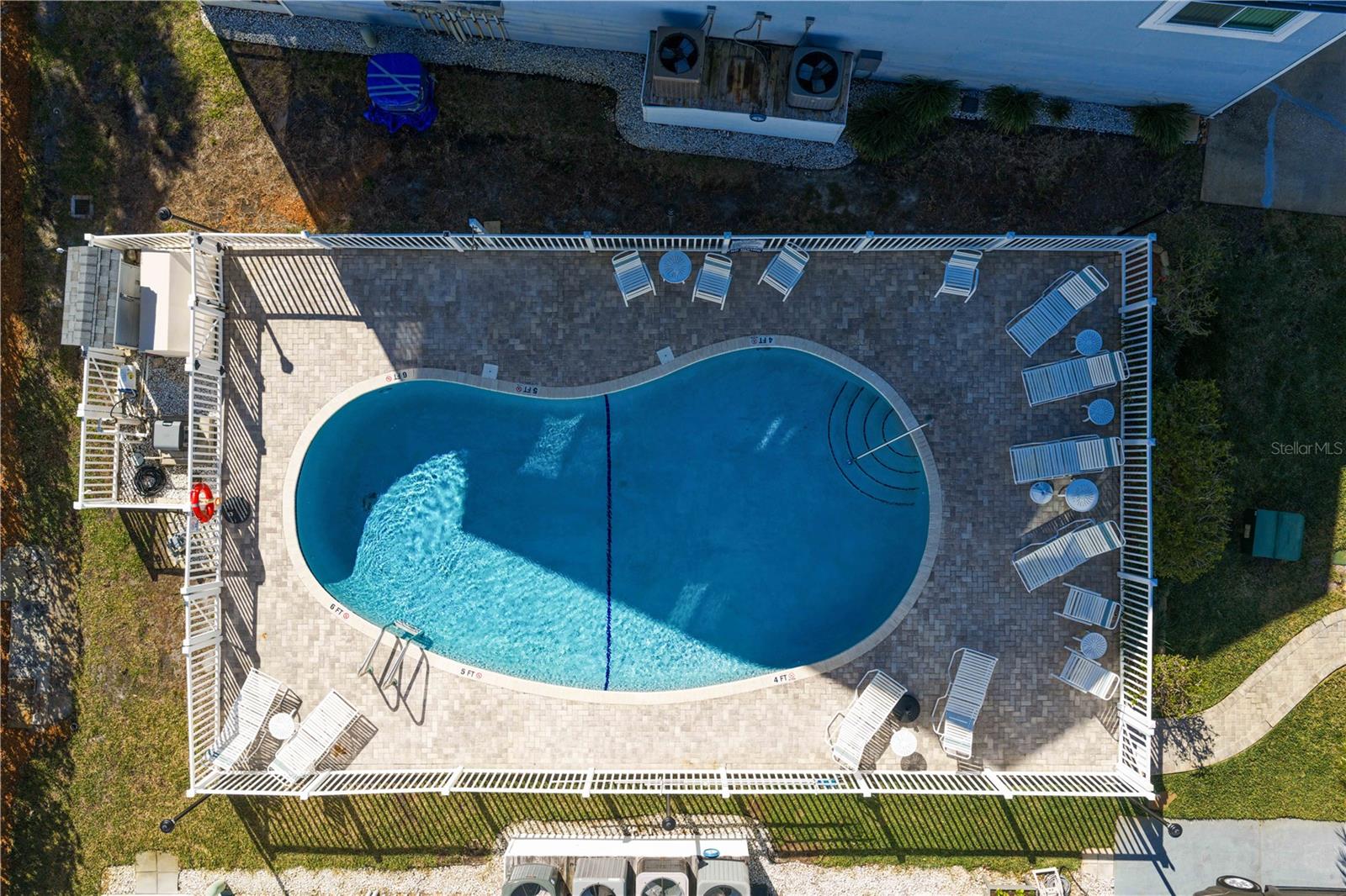 Image 25 of 28 For 911 Harbour House Drive