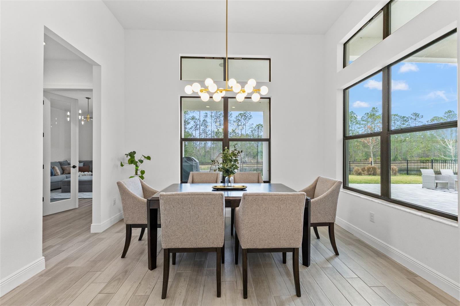 Image 19 of 67 For 4058 Tour Trace