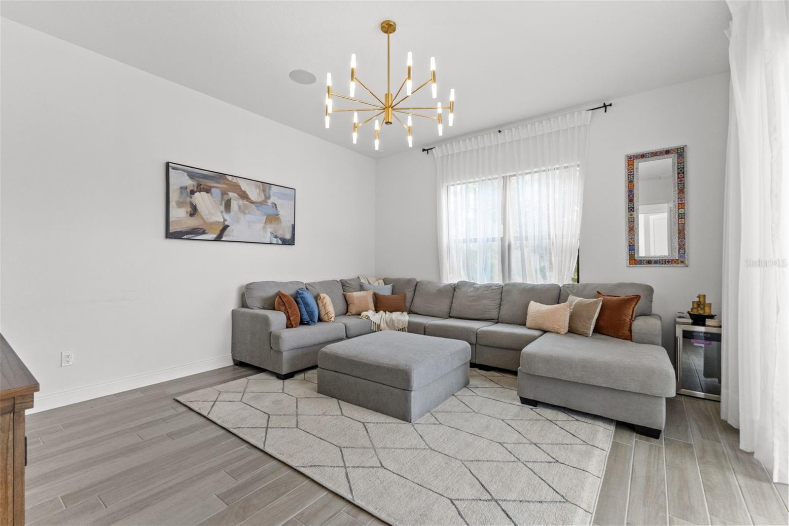 Image 21 of 67 For 4058 Tour Trace