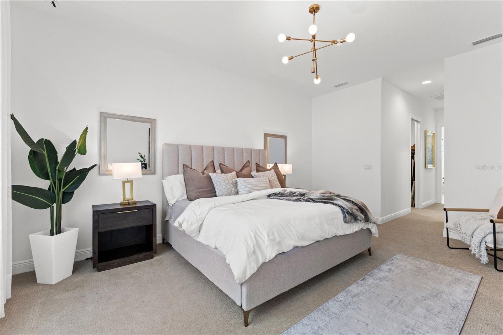 Image 24 of 67 For 4058 Tour Trace