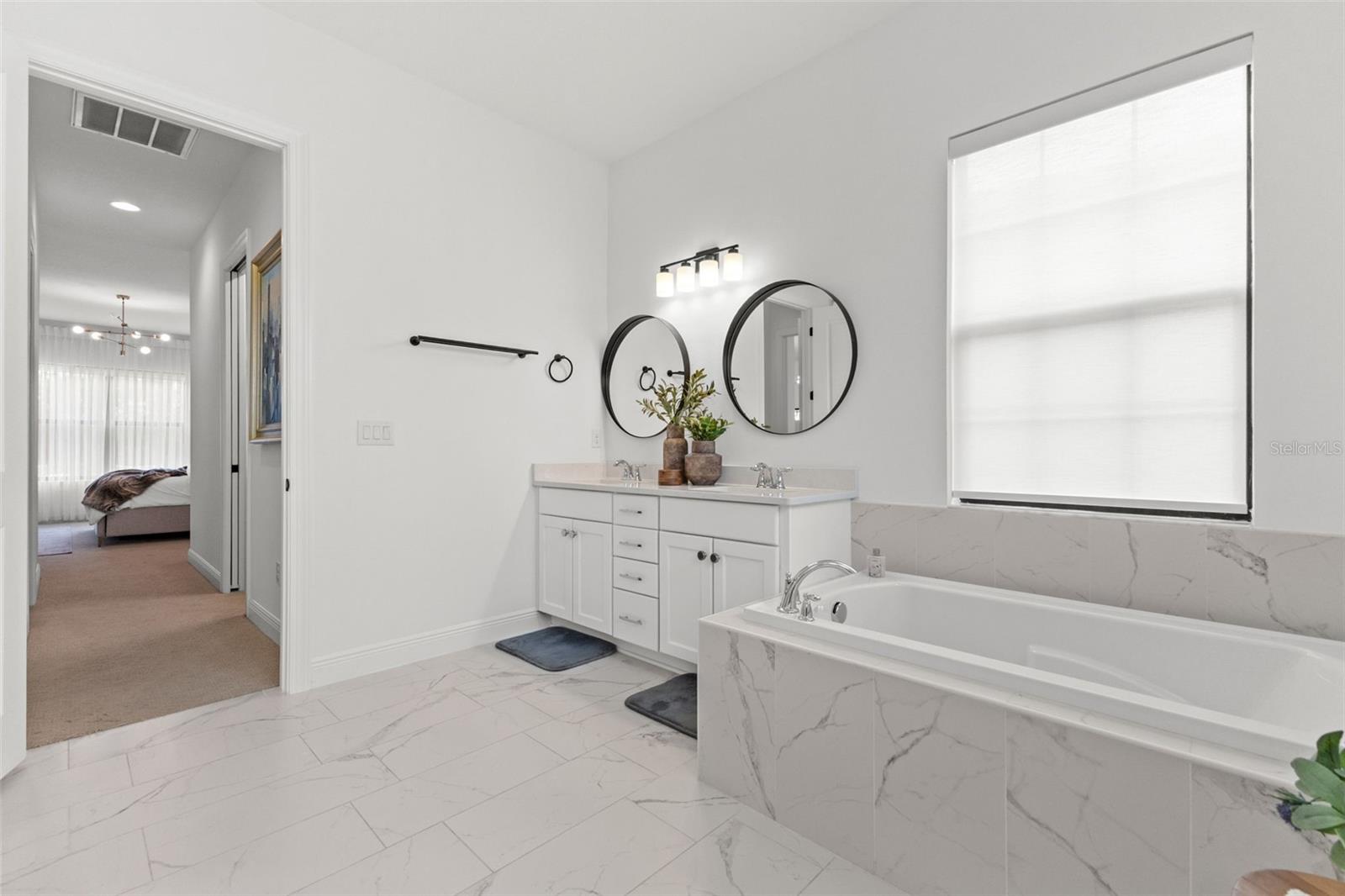 Image 27 of 67 For 4058 Tour Trace