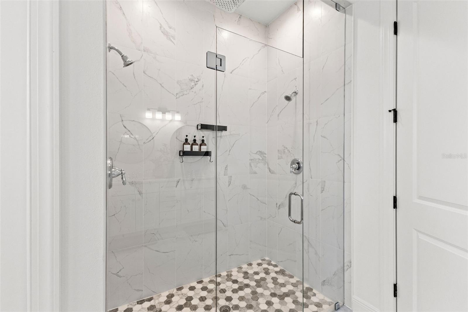 Image 32 of 67 For 4058 Tour Trace