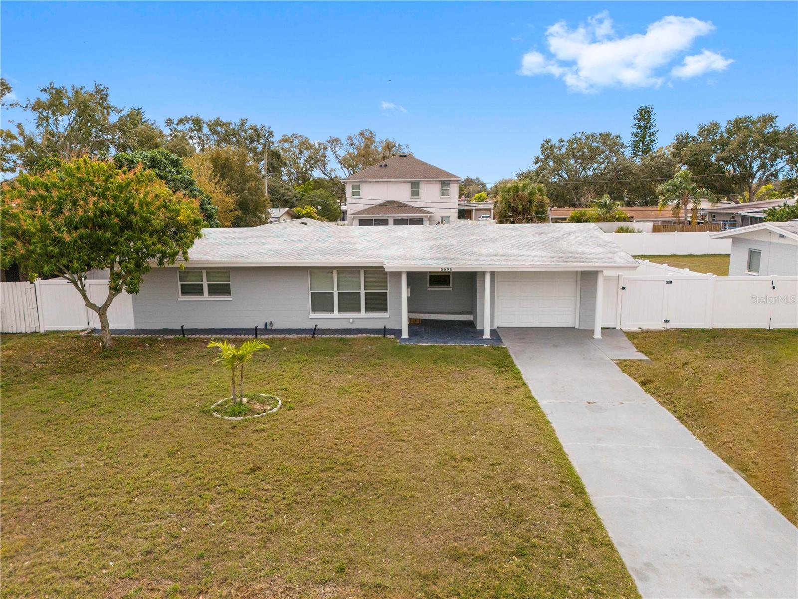 Image 2 of 33 For 5698 38th Avenue N