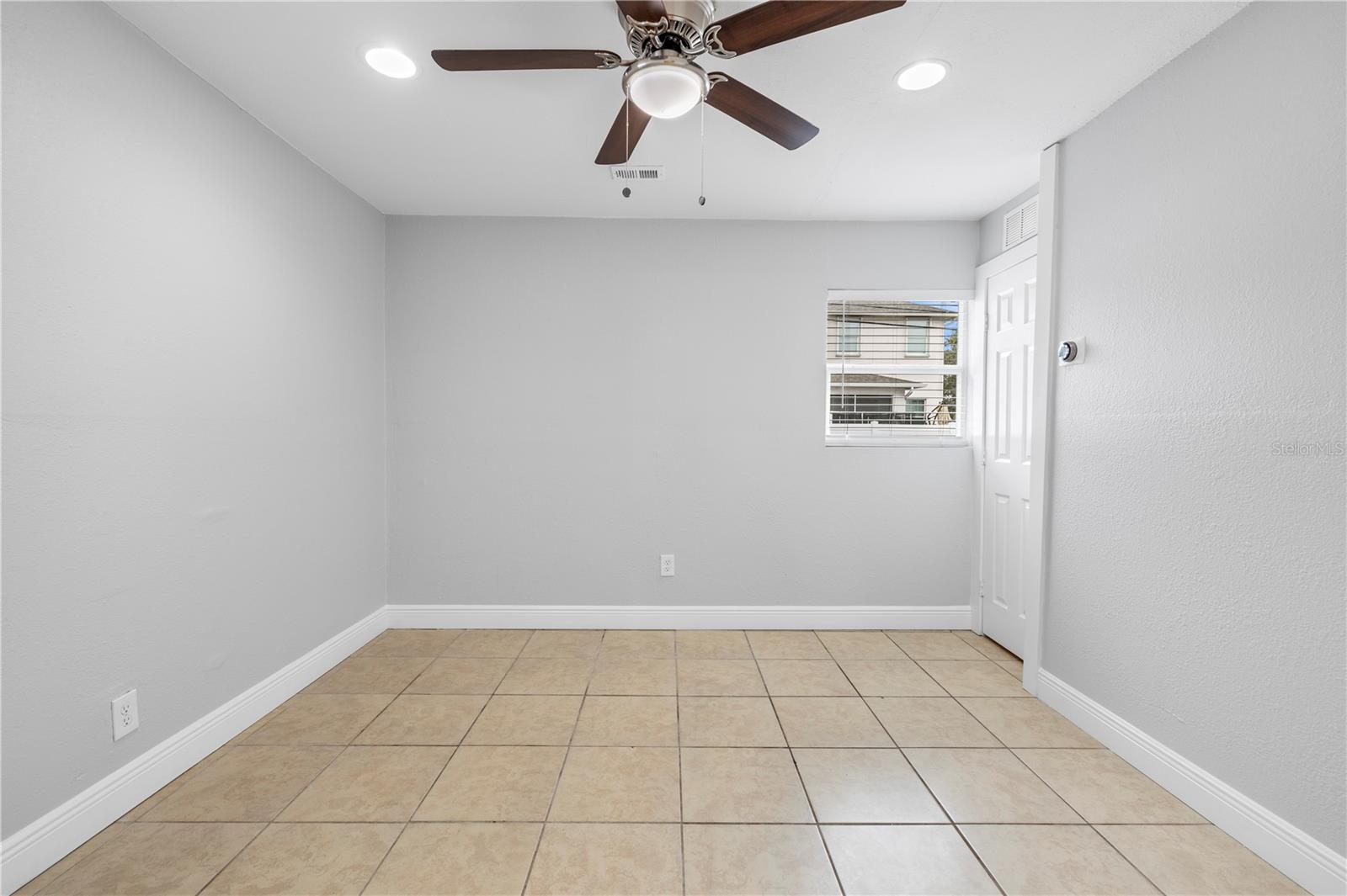 Image 26 of 33 For 5698 38th Avenue N