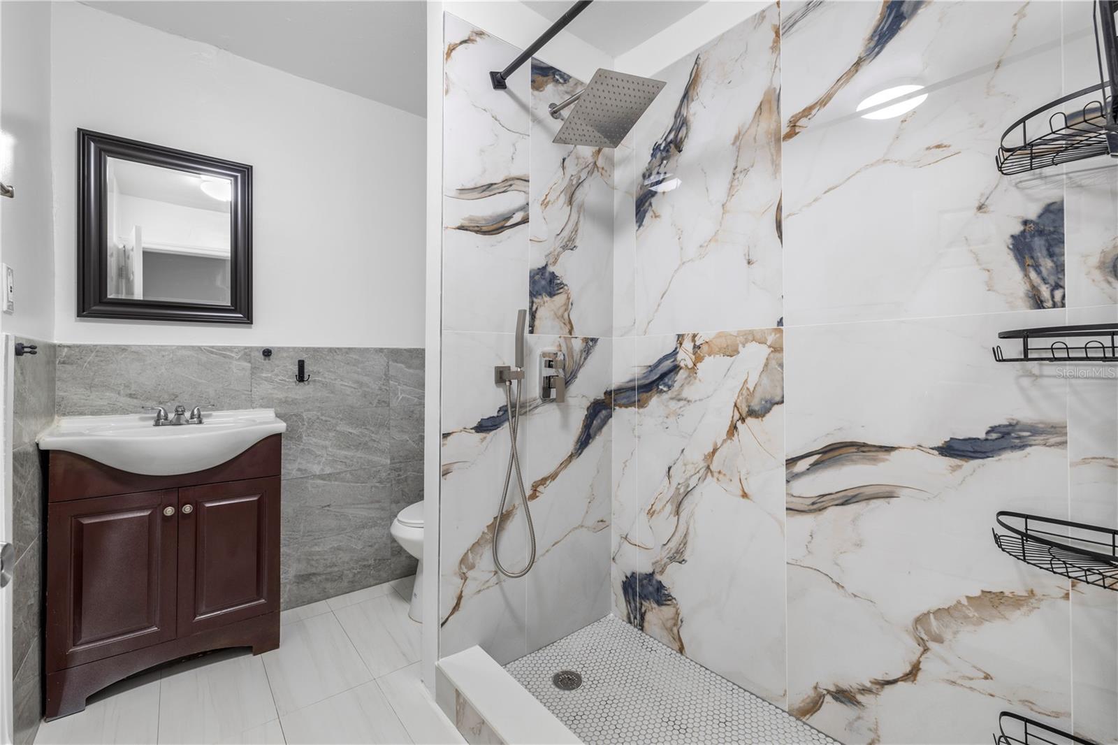 Image 28 of 33 For 5698 38th Avenue N