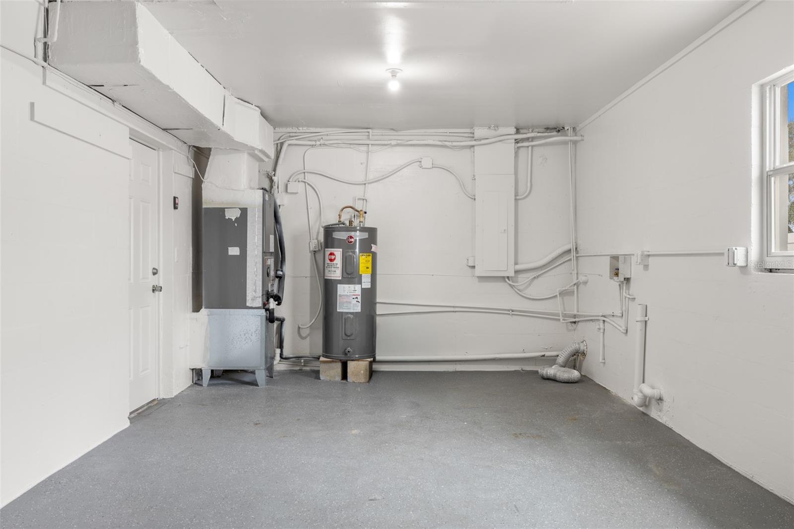 Image 30 of 33 For 5698 38th Avenue N