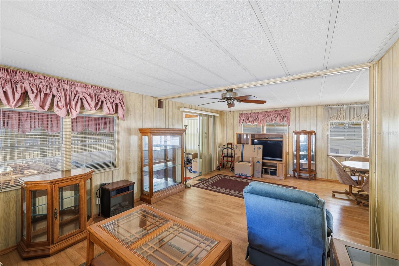 Image 11 of 33 For 6100 62nd Avenue N 61