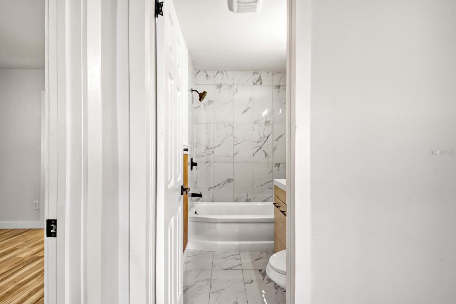 Image 22 of 28 For 711 19th Avenue S