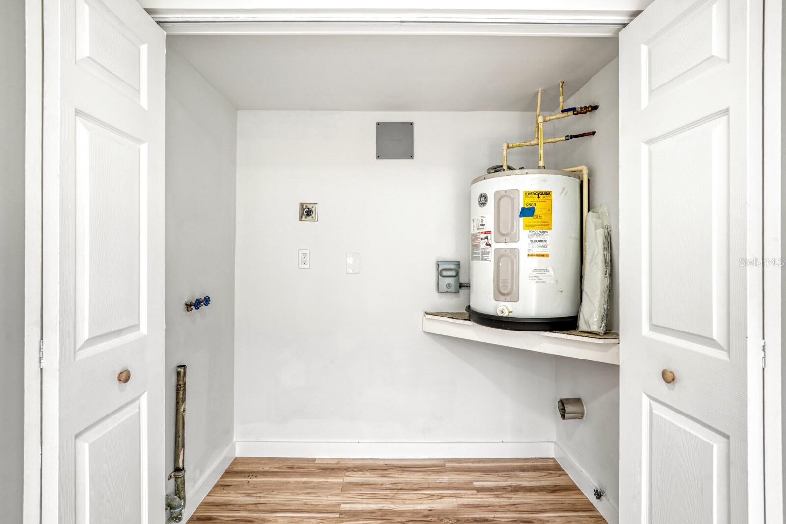 Image 23 of 28 For 711 19th Avenue S