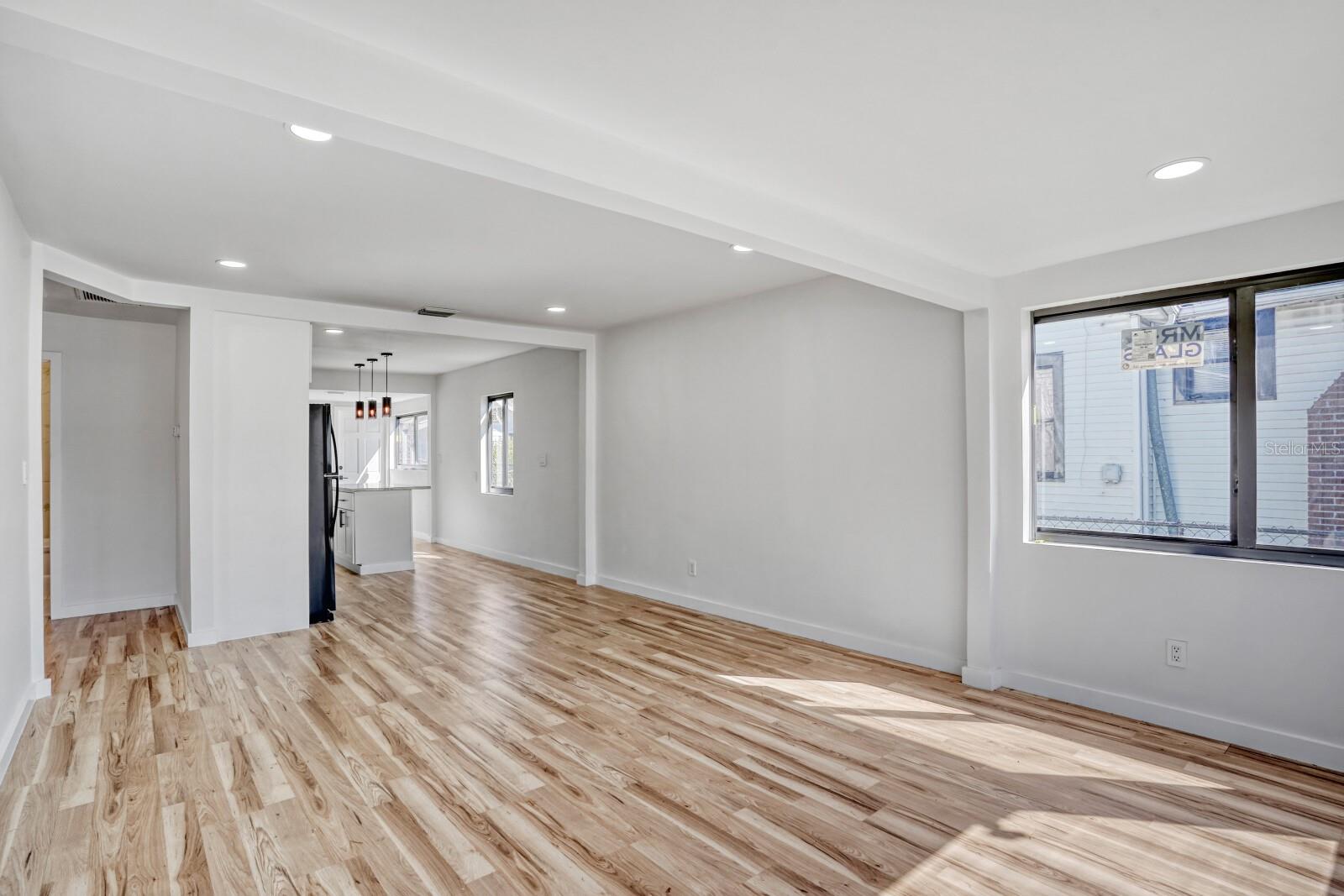 Image 6 of 28 For 711 19th Avenue S