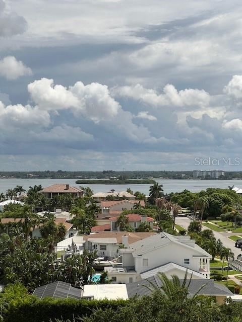 Image 11 of 48 For 650 Island Way 708