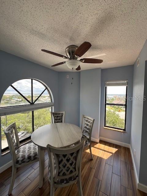 Image 13 of 48 For 650 Island Way 708