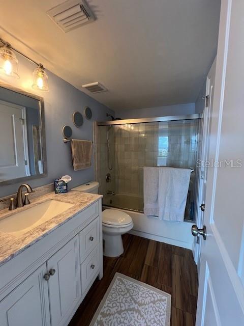 Image 35 of 48 For 650 Island Way 708