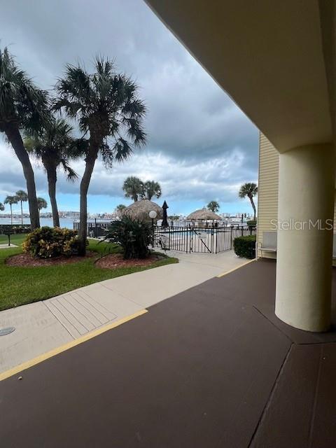 Image 36 of 48 For 650 Island Way 708