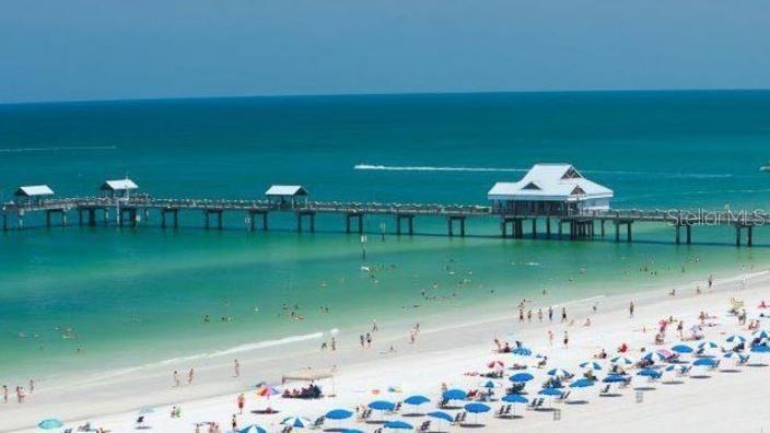 Image 43 of 48 For 650 Island Way 708