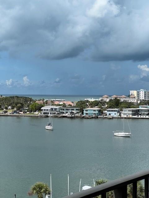 Image 5 of 48 For 650 Island Way 708