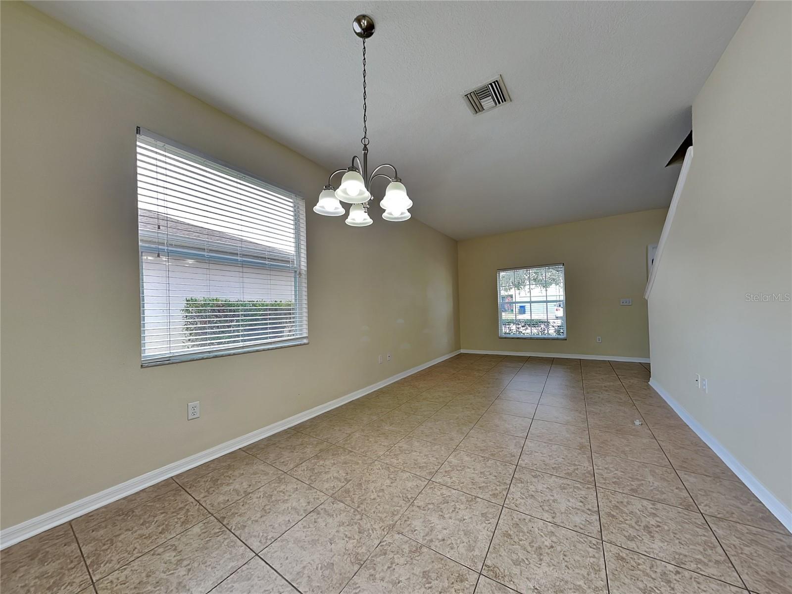 Image 8 of 17 For 5921 Cape Loop