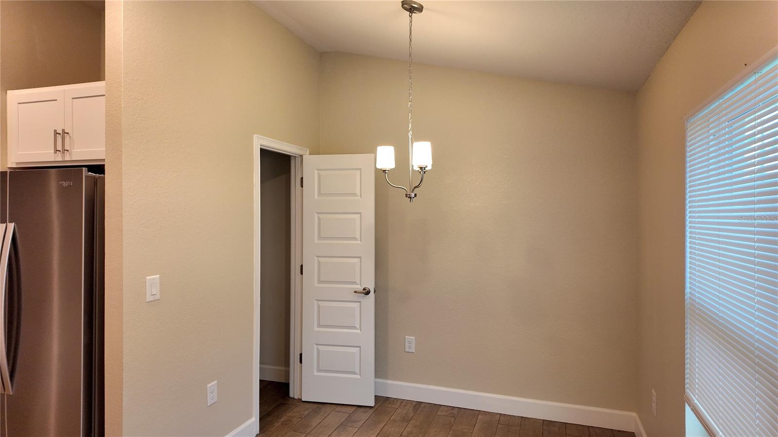 Image 10 of 71 For 5524 Ocean Breeze Drive