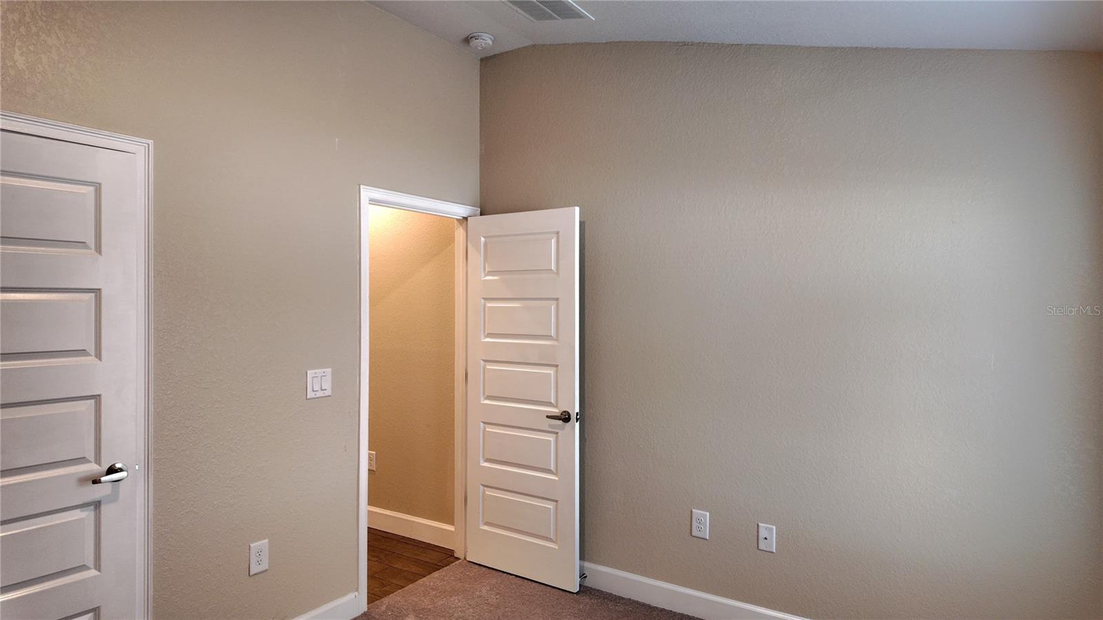 Image 33 of 71 For 5524 Ocean Breeze Drive