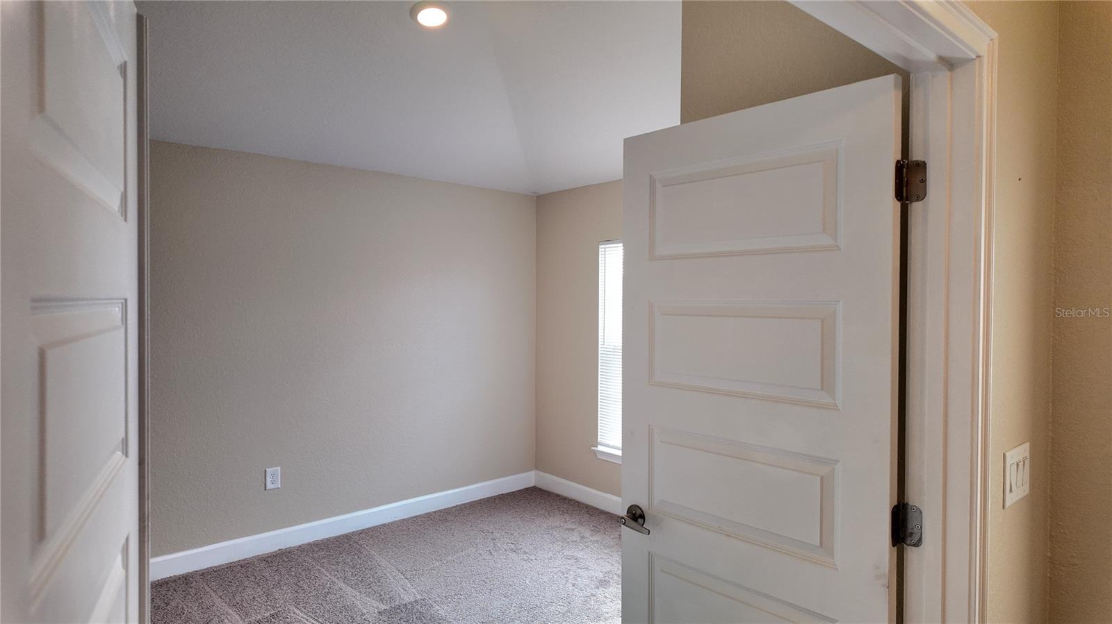 Image 35 of 71 For 5524 Ocean Breeze Drive