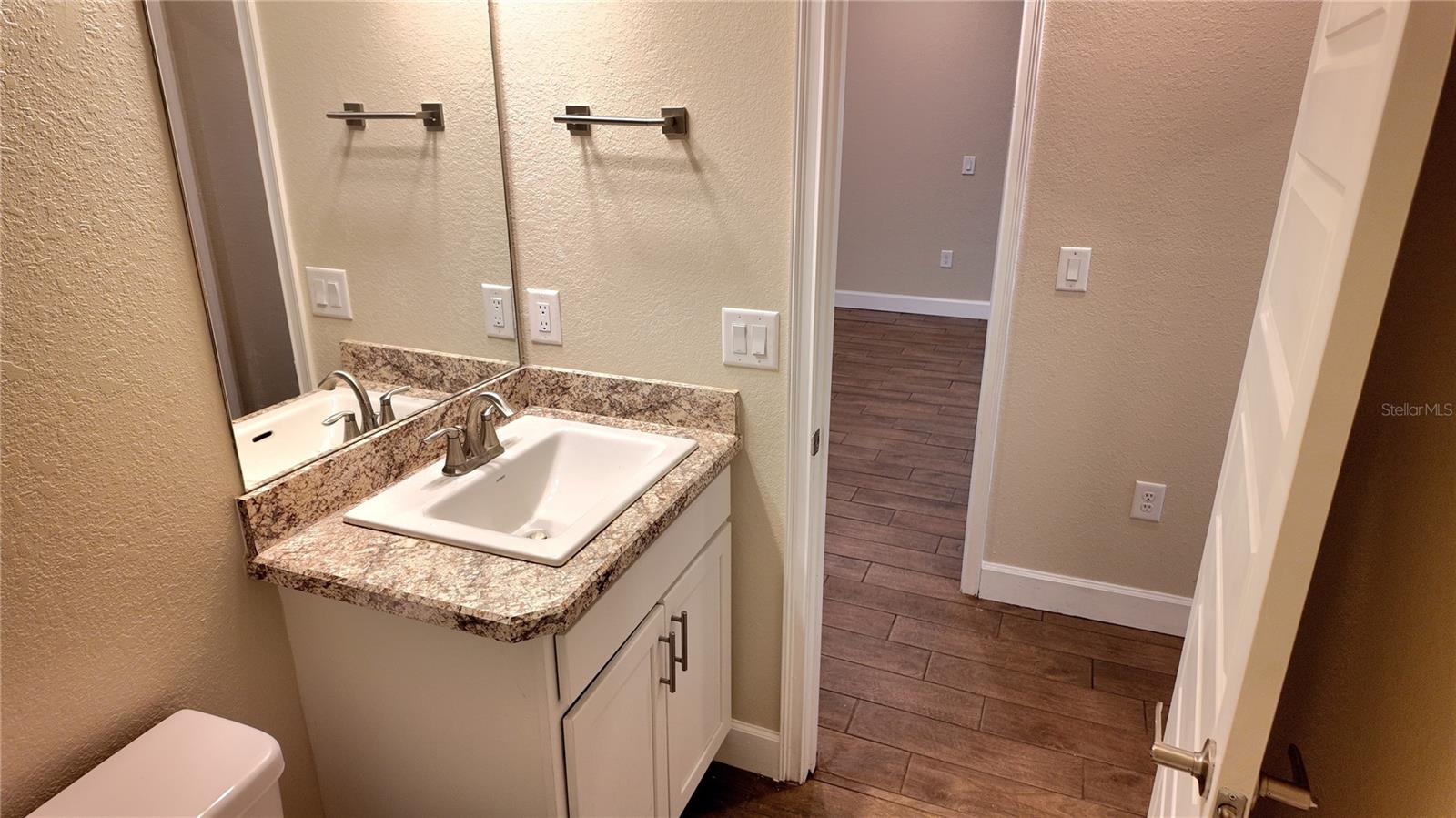 Image 42 of 71 For 5524 Ocean Breeze Drive