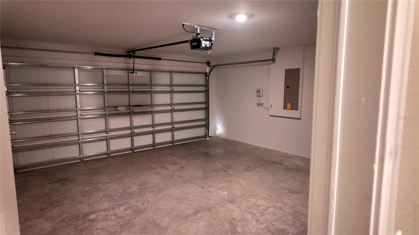 Image 45 of 71 For 5524 Ocean Breeze Drive