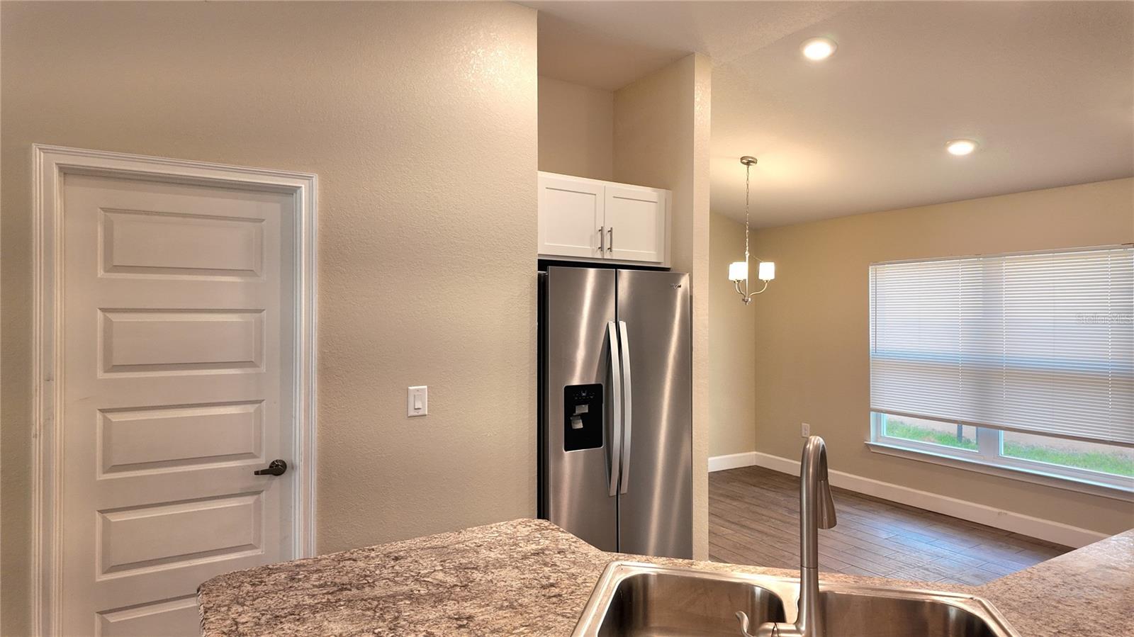 Image 9 of 71 For 5524 Ocean Breeze Drive