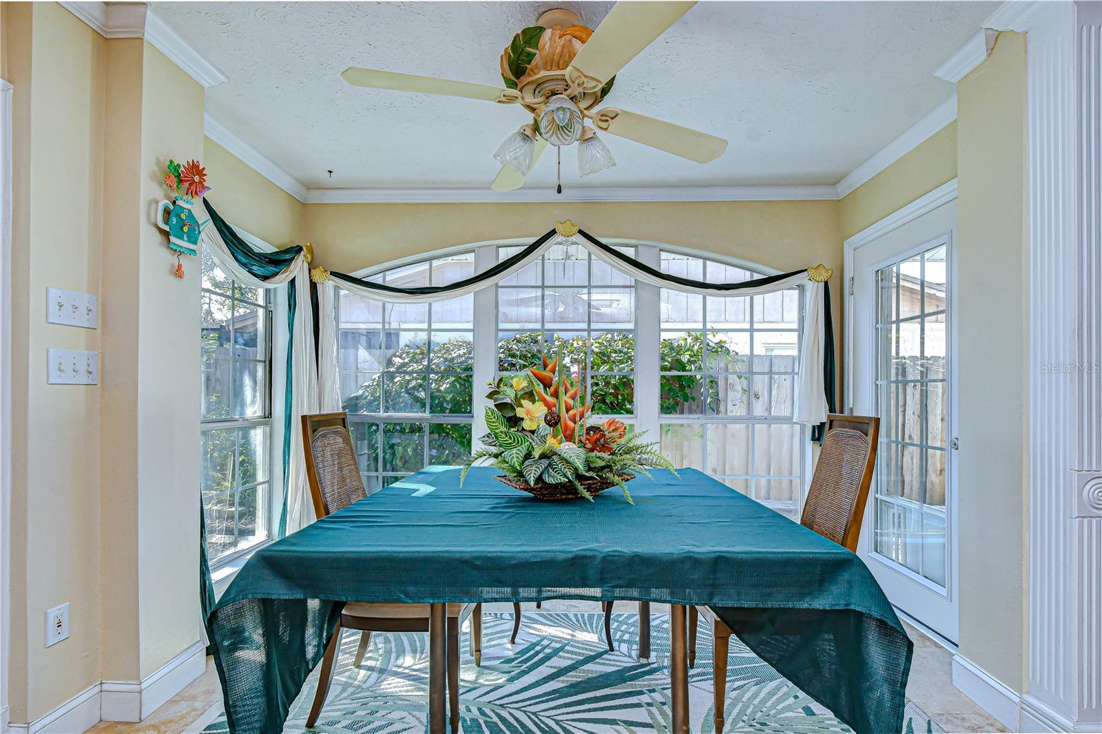 Image 14 of 57 For 5008 Country Hills Drive