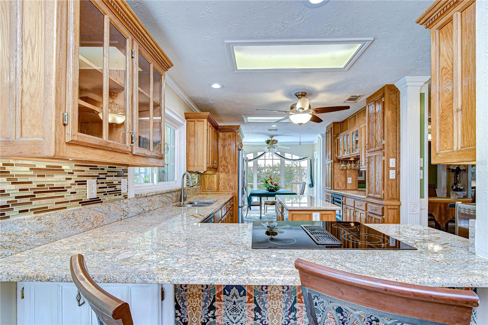 Image 18 of 57 For 5008 Country Hills Drive