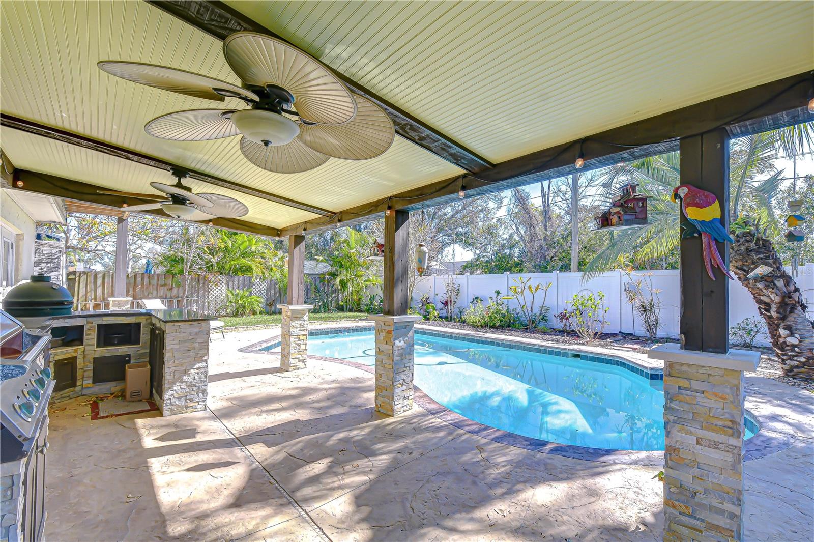 Image 26 of 57 For 5008 Country Hills Drive