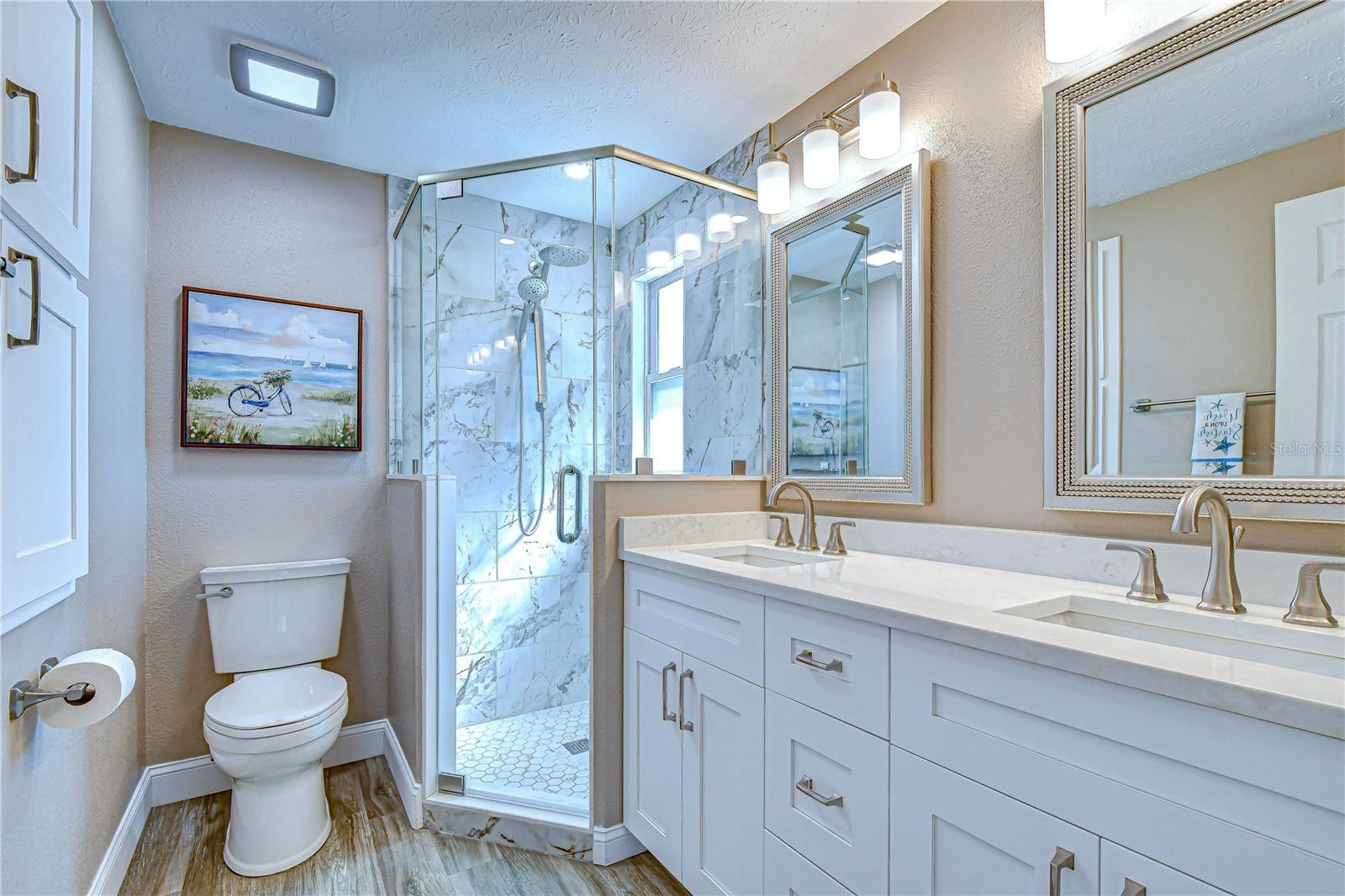 Image 49 of 57 For 5008 Country Hills Drive