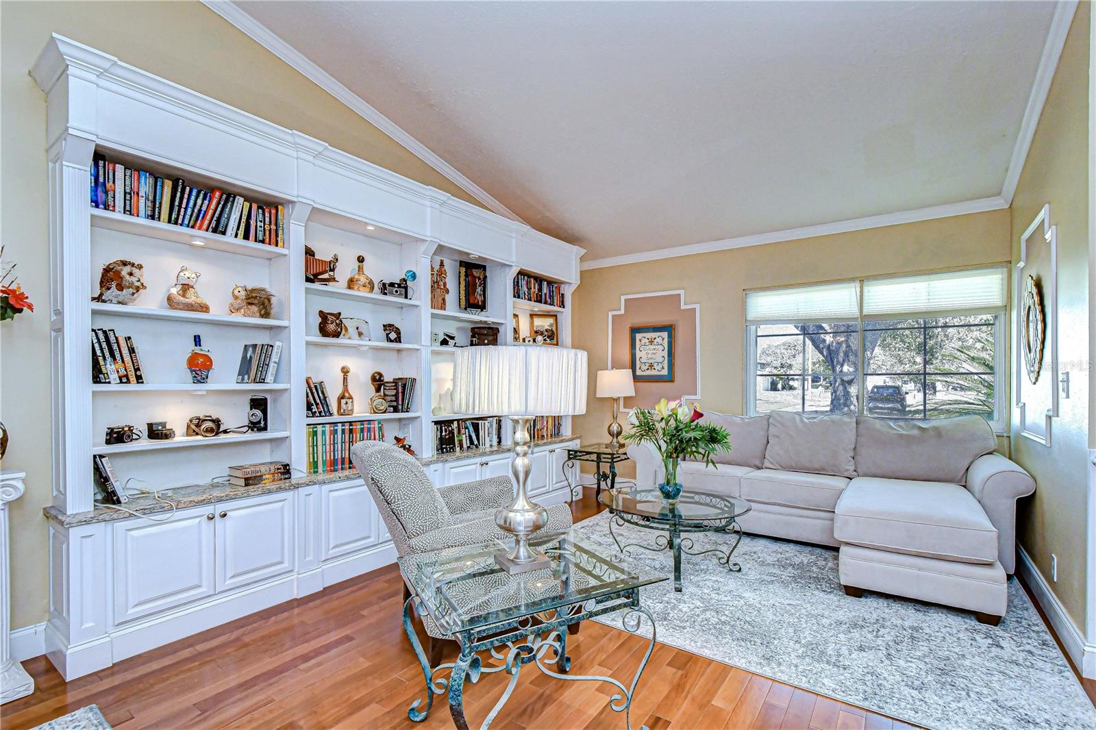 Image 9 of 57 For 5008 Country Hills Drive