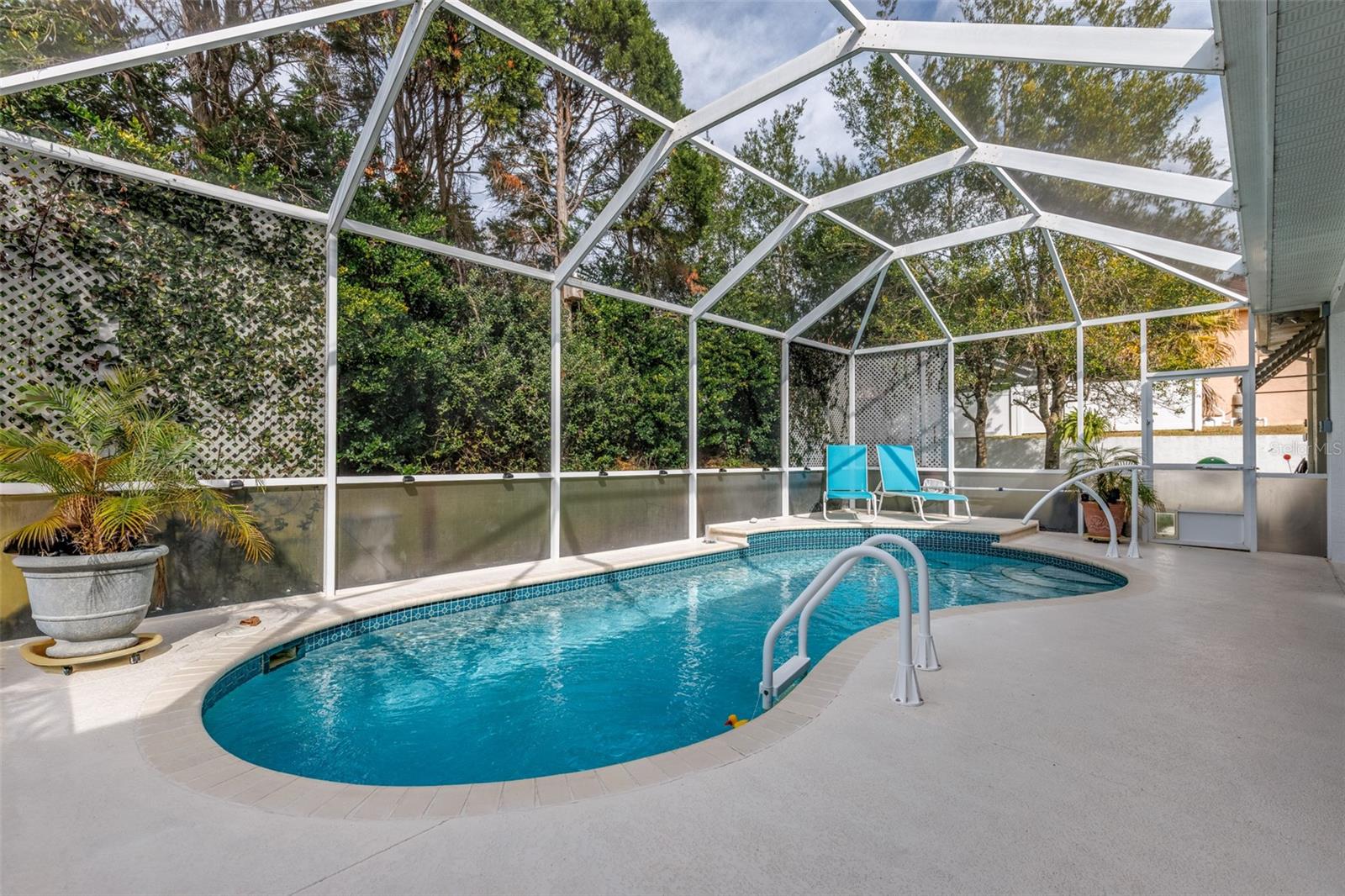 Image 32 of 35 For 4616 Maywood Way