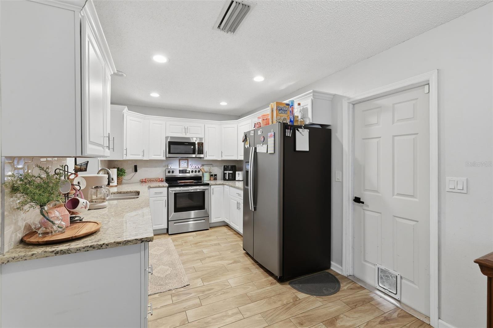 Image 11 of 36 For 8914 Woodmill Drive