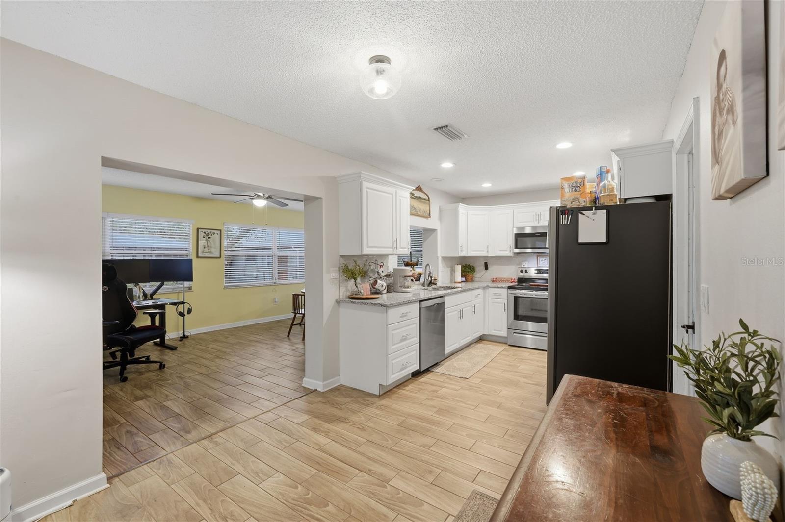 Image 15 of 36 For 8914 Woodmill Drive