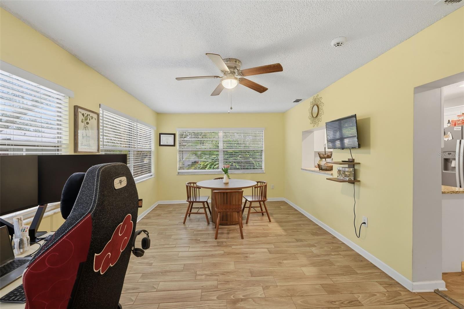 Image 16 of 36 For 8914 Woodmill Drive