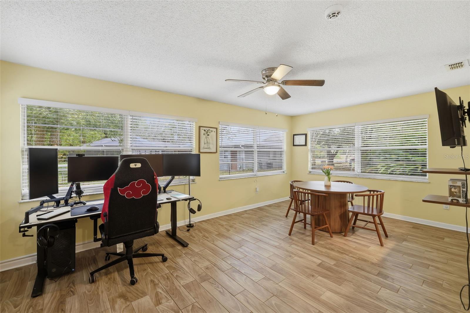 Image 17 of 36 For 8914 Woodmill Drive