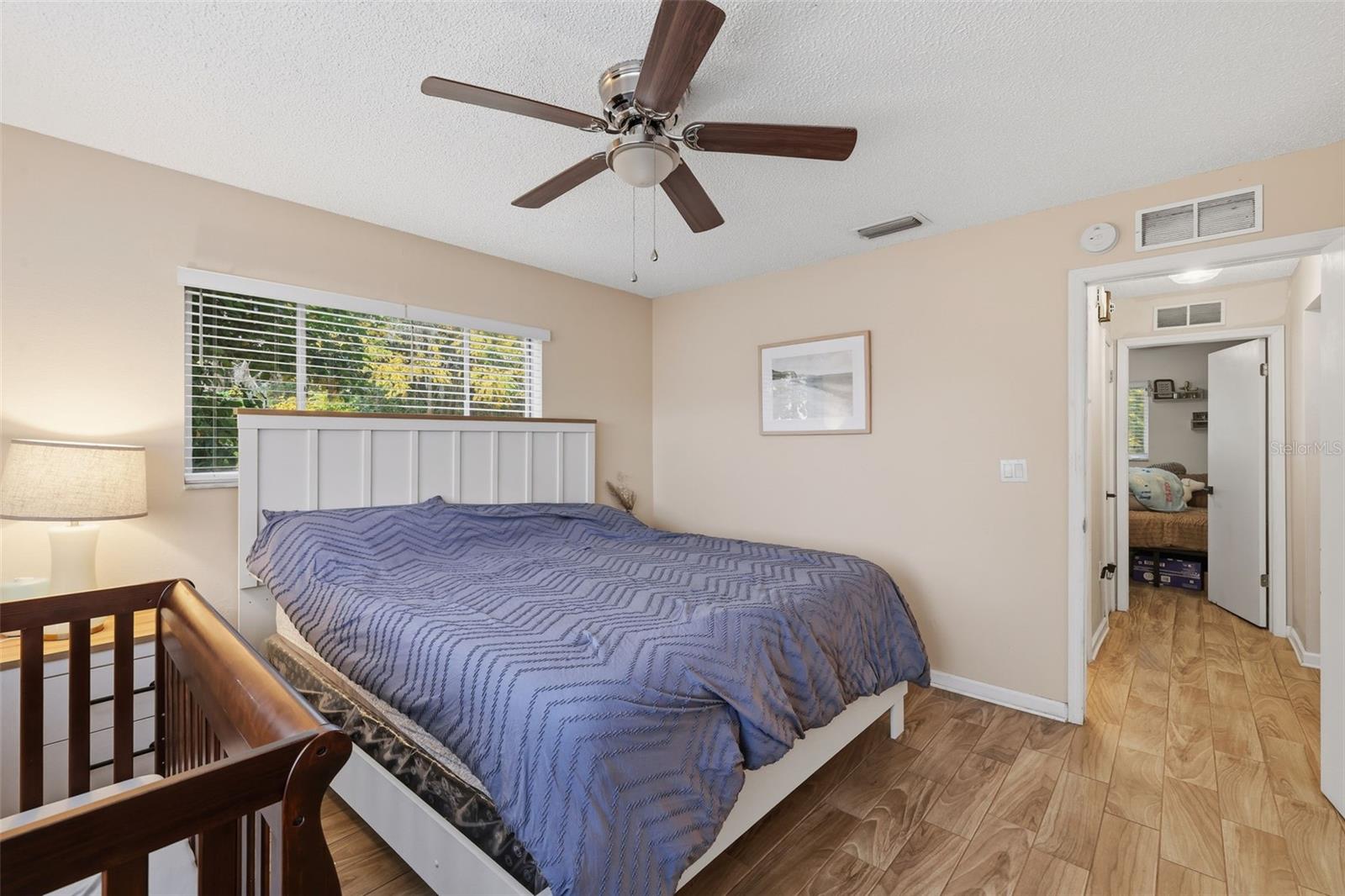 Image 21 of 36 For 8914 Woodmill Drive