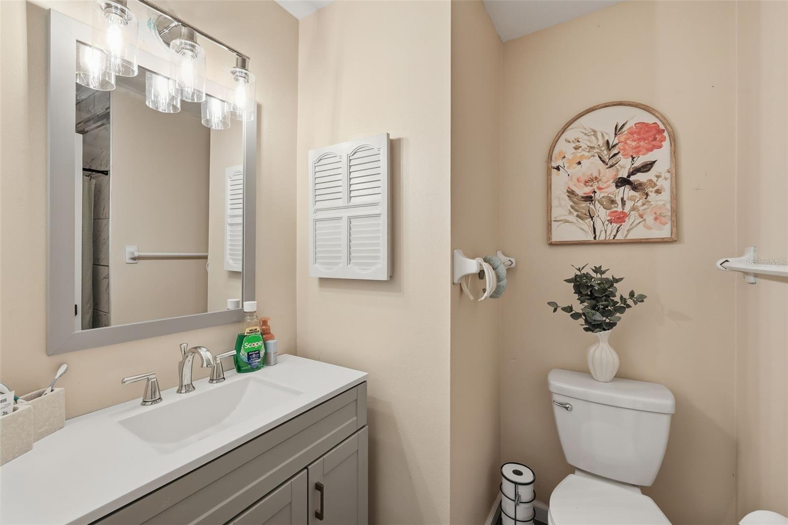 Image 22 of 36 For 8914 Woodmill Drive