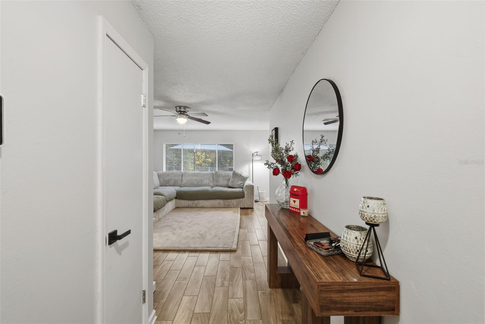 Image 5 of 36 For 8914 Woodmill Drive