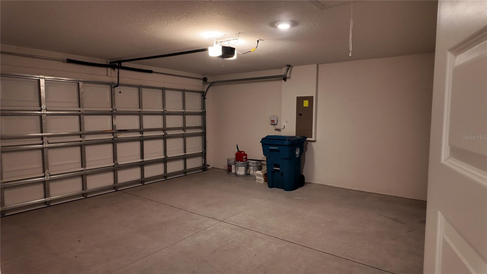 Image 32 of 58 For 4355 Sutherland Street