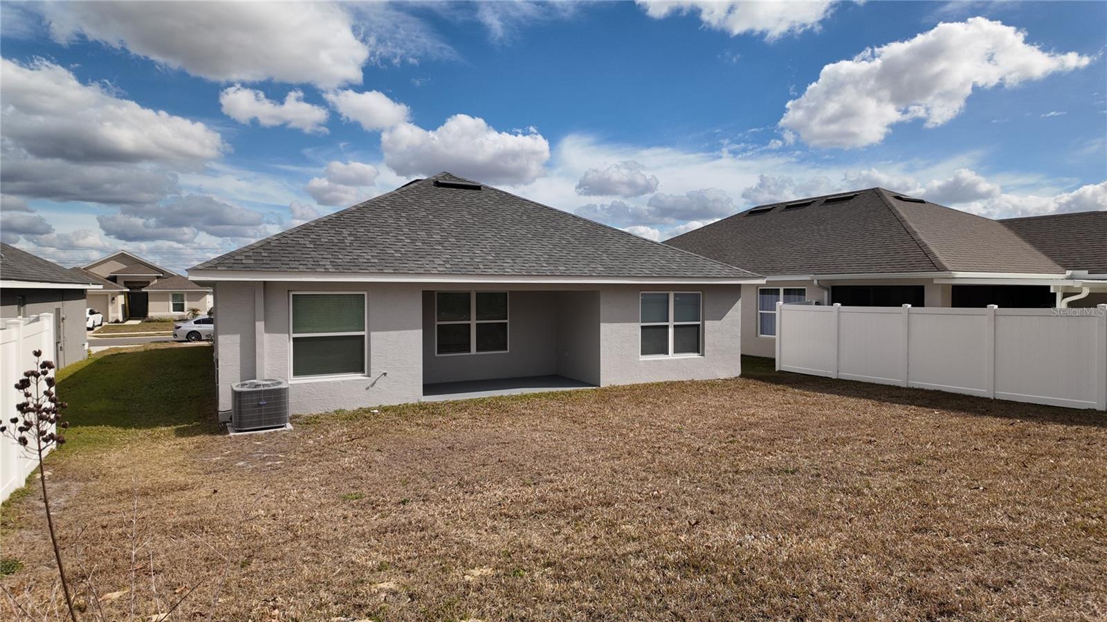 Image 38 of 58 For 4355 Sutherland Street