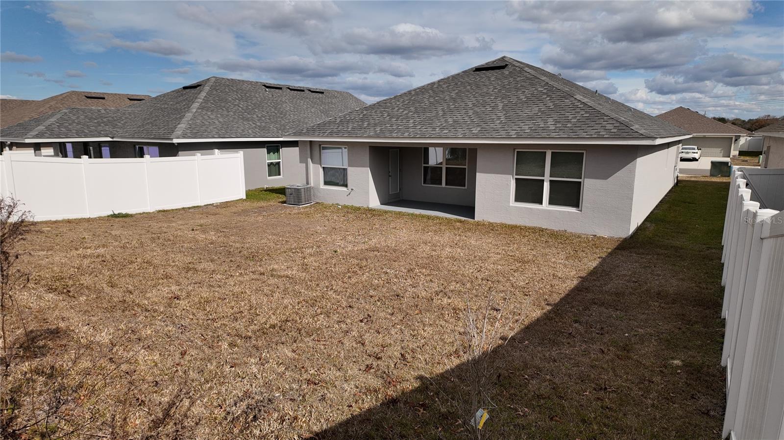 Image 40 of 58 For 4355 Sutherland Street