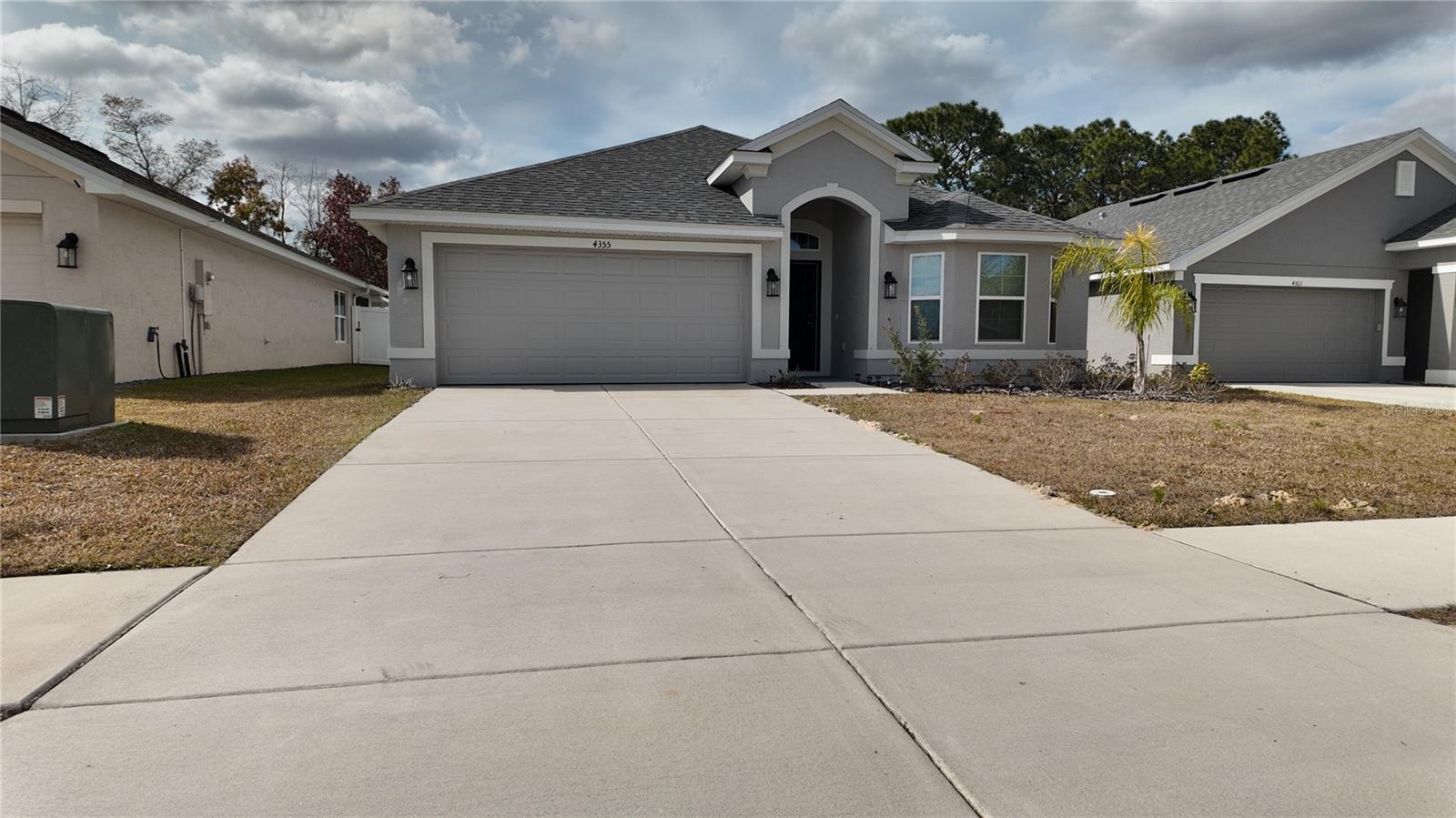 Image 43 of 58 For 4355 Sutherland Street