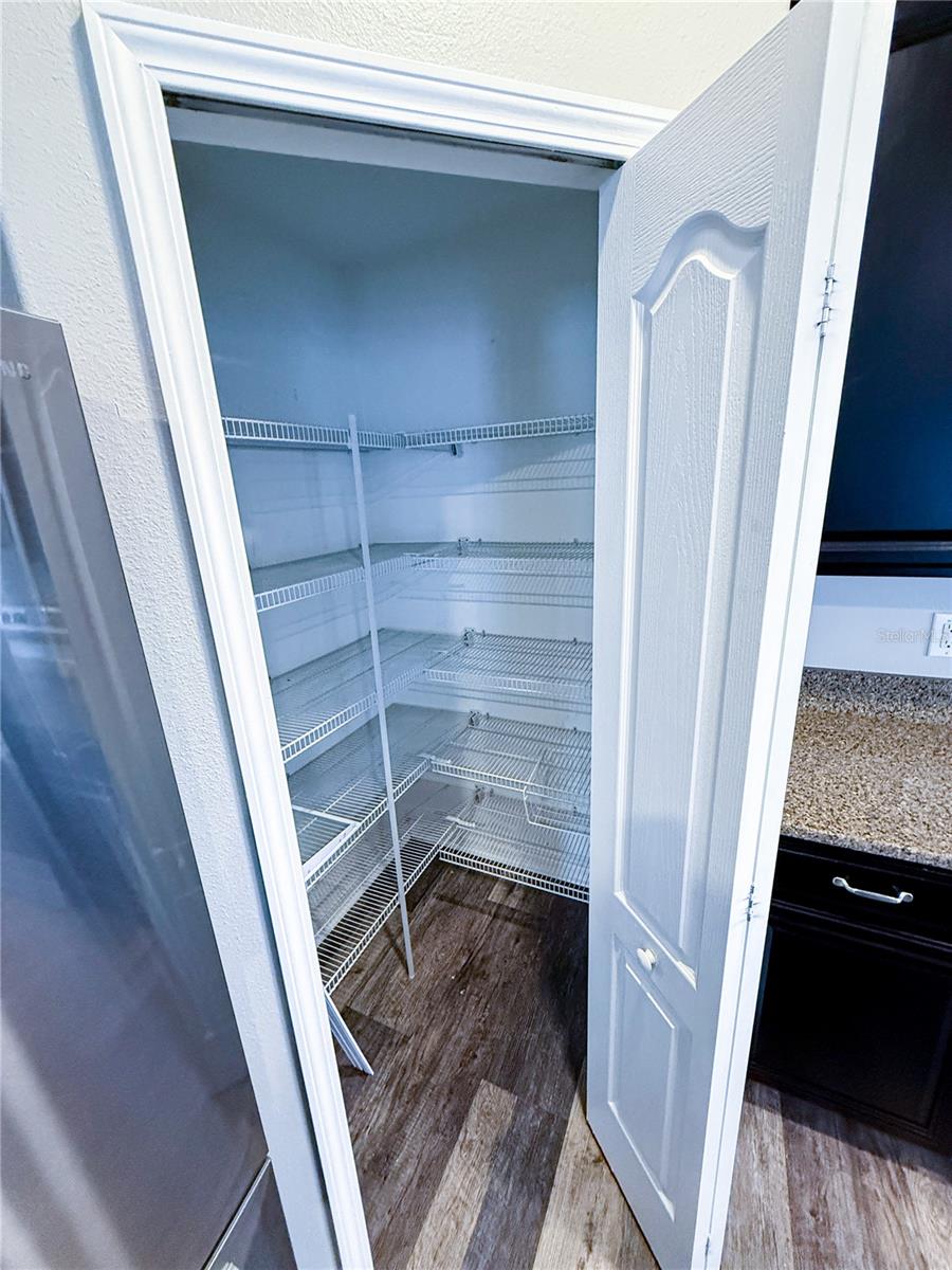 Image 13 of 47 For 909 Meadow Glade Drive